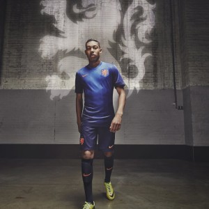 kaiyun登录入口-_湖人迎来关键胜利，冲刺季后赛阵线_，湖人季后赛首轮出局