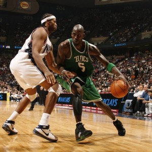 ky体育平台-_湖人迎来反弹，逐步走出低谷_，湖人遭逆转